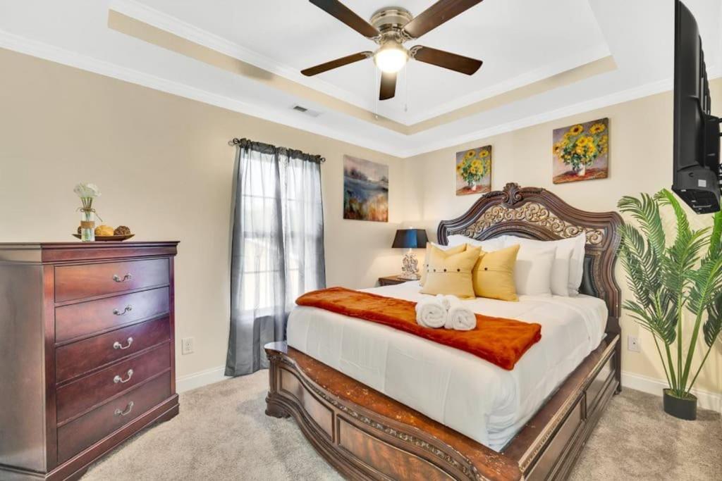 Cozy 2B Townhouse King Bed Free Parking Tv In Brs Βίλα Κόνκορντ Εξωτερικό φωτογραφία